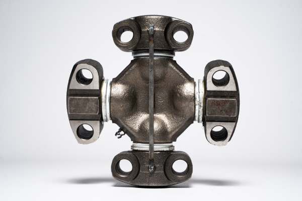 TT207990 КРЕСТОВИНА  УНИВЕРС.  ШАРН.