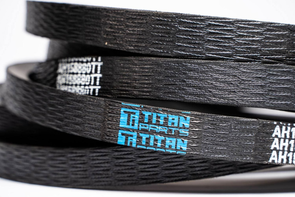 AH158880 КОМПЛЕКТ РЕМНЕЙ (2ШТ)