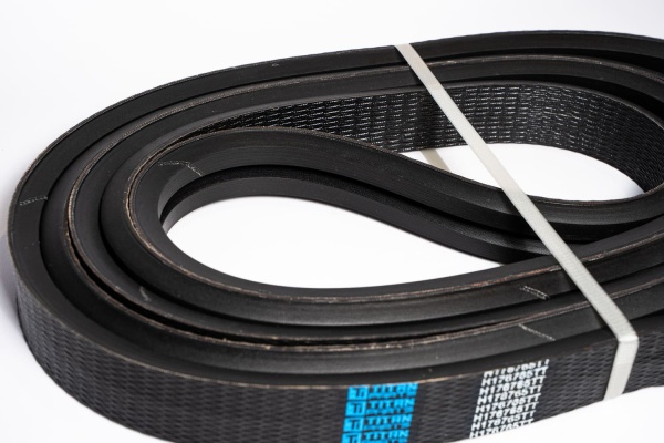 H176765 КЛИНОВОЙ  РЕМЕНЬ