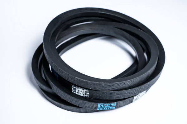 AH158880 КОМПЛЕКТ РЕМНЕЙ (2ШТ)