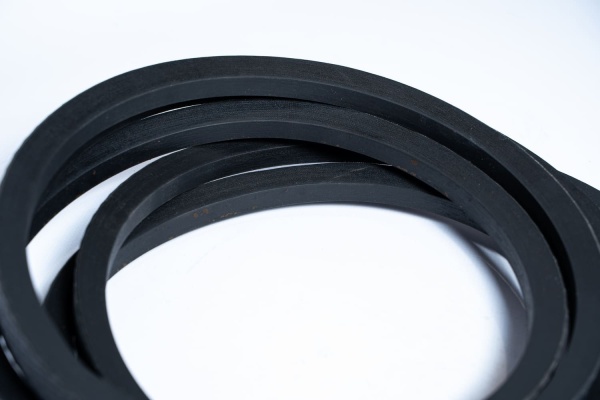 HXE15556 КЛИНОВОЙ  РЕМЕНЬ