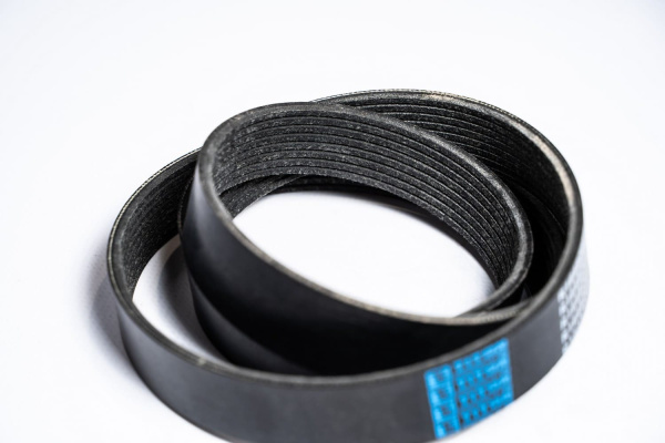 R164820 КЛИНОВОЙ  РЕМЕНЬ