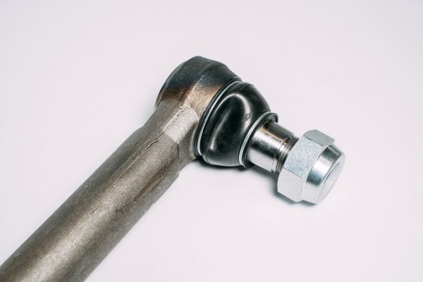 AL209601 КОНЕЦ ПОПЕР. РУЛЕВ. ТЯГИ