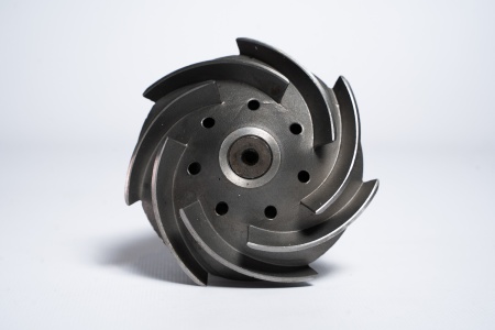 SE501228 ВОДЯНОЙ НАСОС ВОССТАНОВЛЕННЫЙ