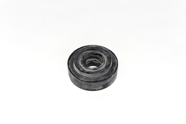 RE62910 ИЗОЛЯТОР